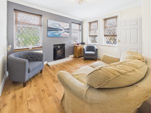 FRONT LOUNGE- click for photo gallery